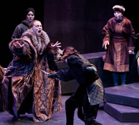 Hamlet kills Claudius